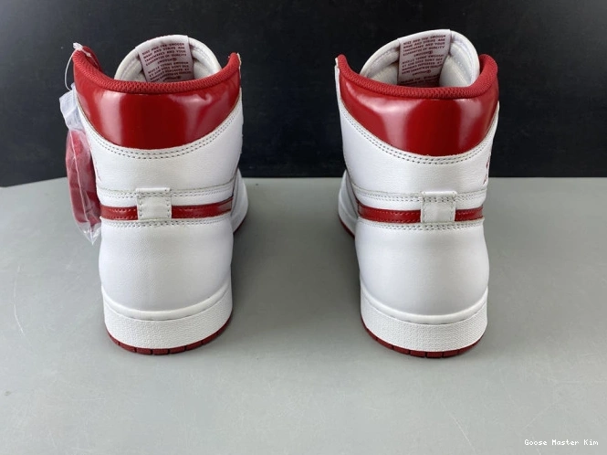 Jordan Red 555088-103 Air 1 Metallic Retro (2017) 0725